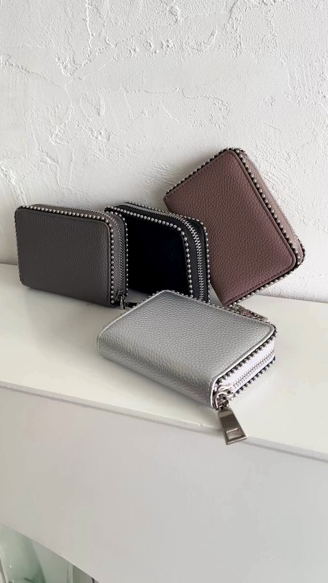 セール】ボールスタッズカード＆コインケース ミニ財布（財布）｜VitaFelice（ヴィータフェリーチェ）のファッション通販 - ZOZOTOWN