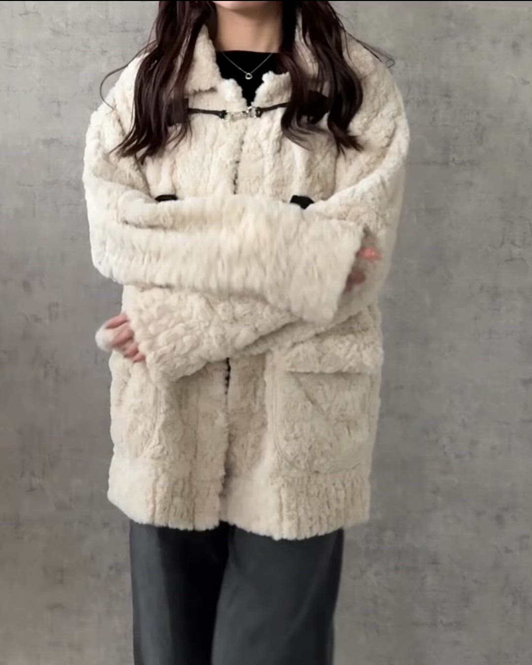 セール】オーバーサイズフェイクプードルファーダッフルミディコート