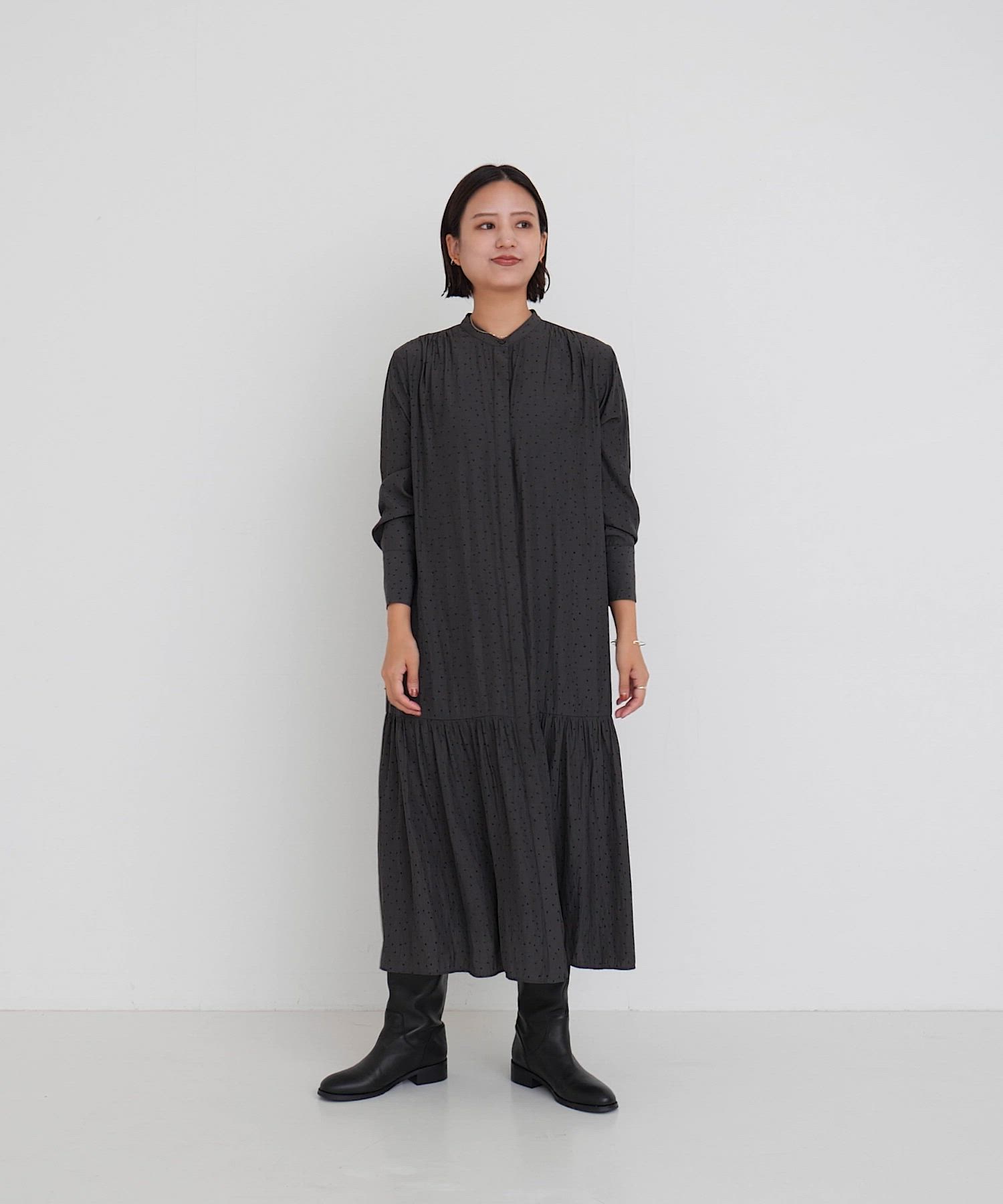 ギャザーティアードワンピース（ワンピース）｜URBAN RESEARCH