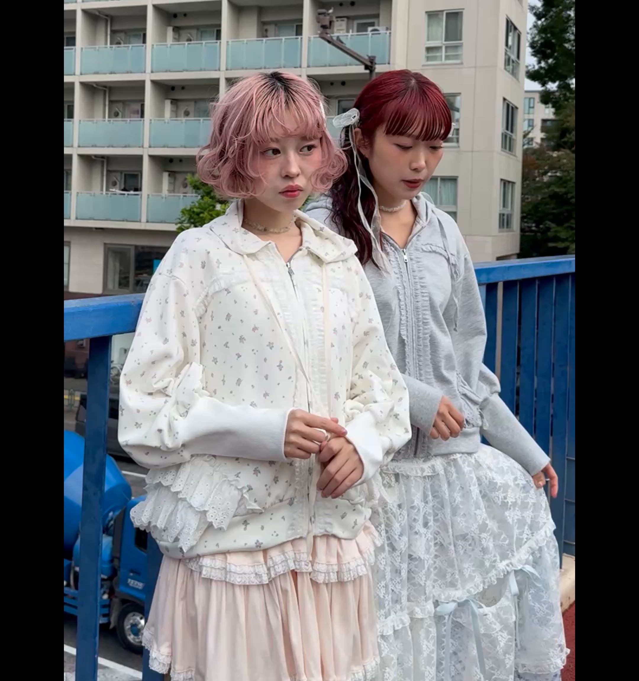 frill lace puff hoodie（パーカー）｜merry jenny（メリージェニー