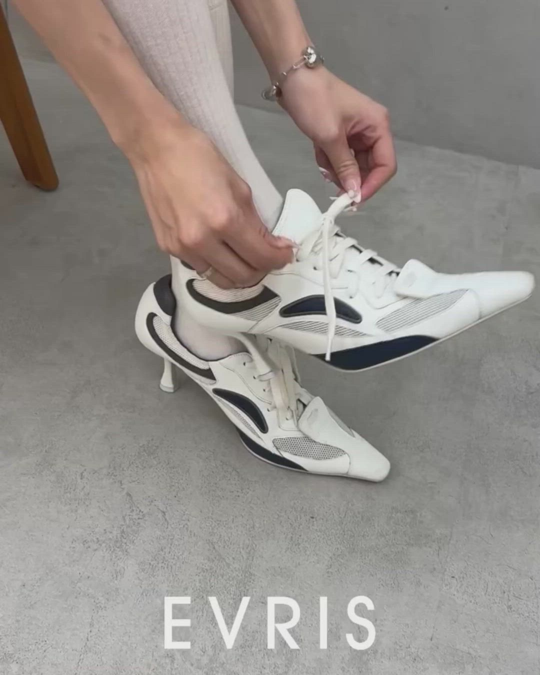 ポインテッドスニーカーヒール（パンプス）｜EVRIS（エヴリス）の