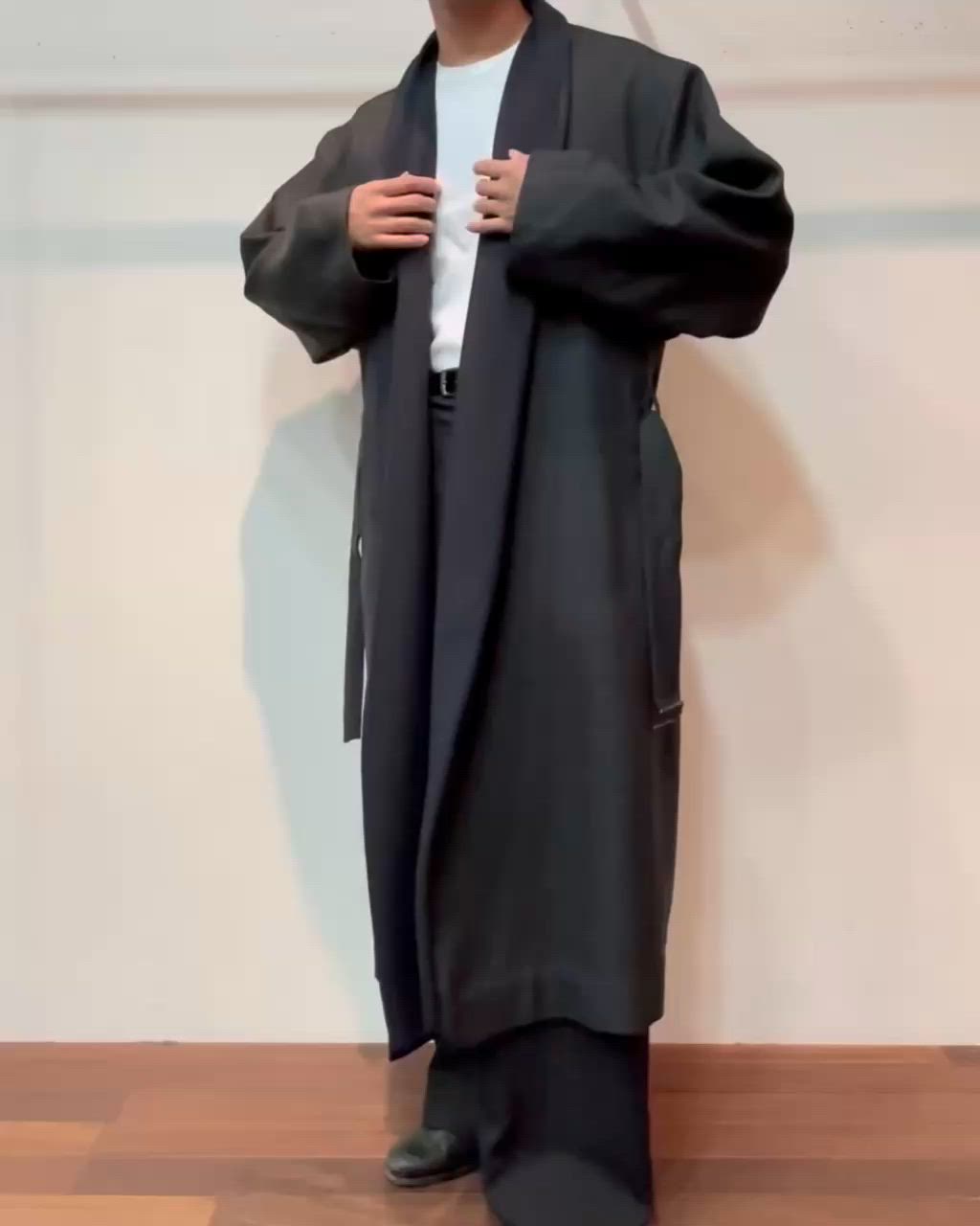 shawl collar coat（ノーカラーコート）｜ato（アトウ）のファッション