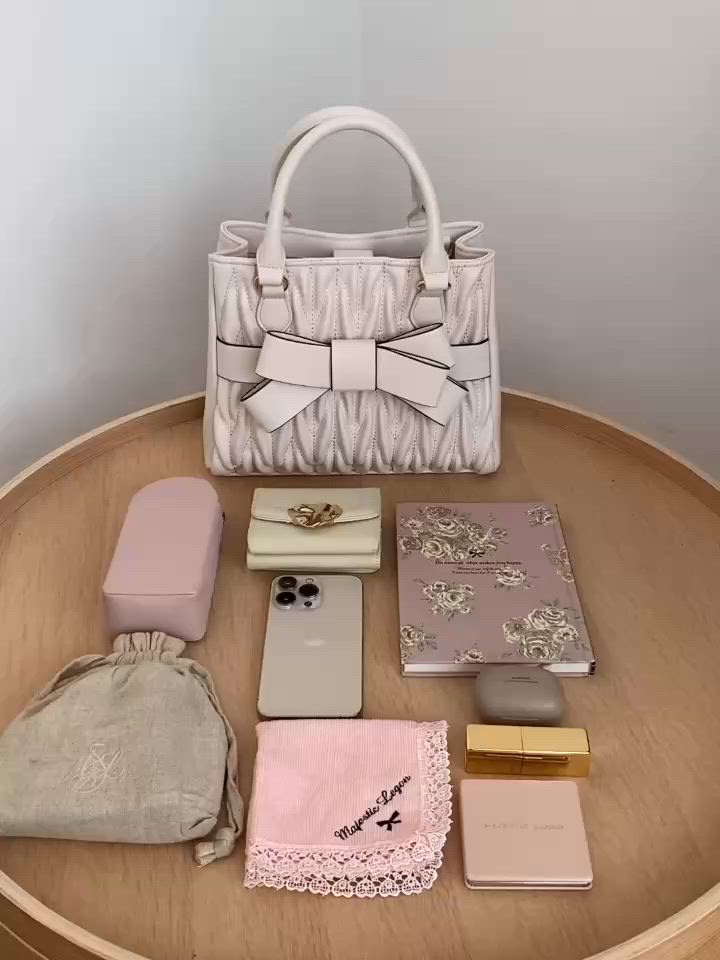 クラシカルスクエアリボンバッグ（ショルダーバッグ）｜MAJESTIC LEGON