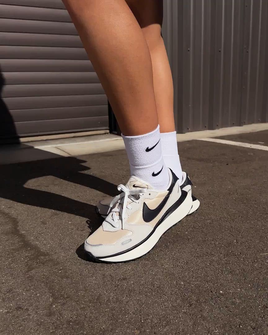 ナイキ フェニックス ワッフル ウィメンズシューズ / Nike Phoenix