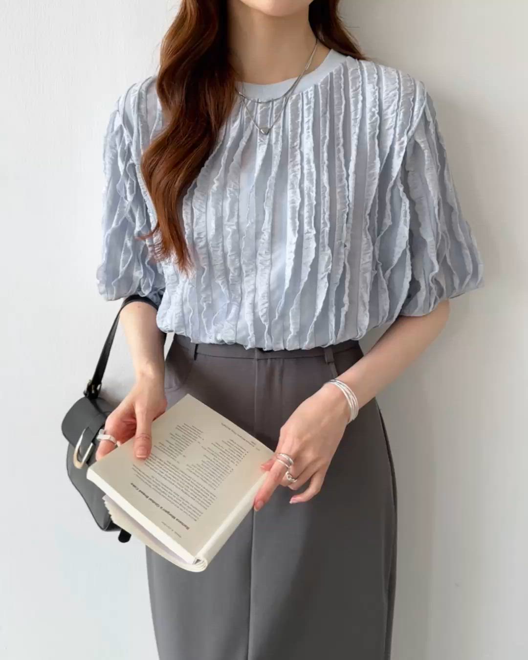 セール】ウェーブフリルで華やかに フリルトップス シアートップス