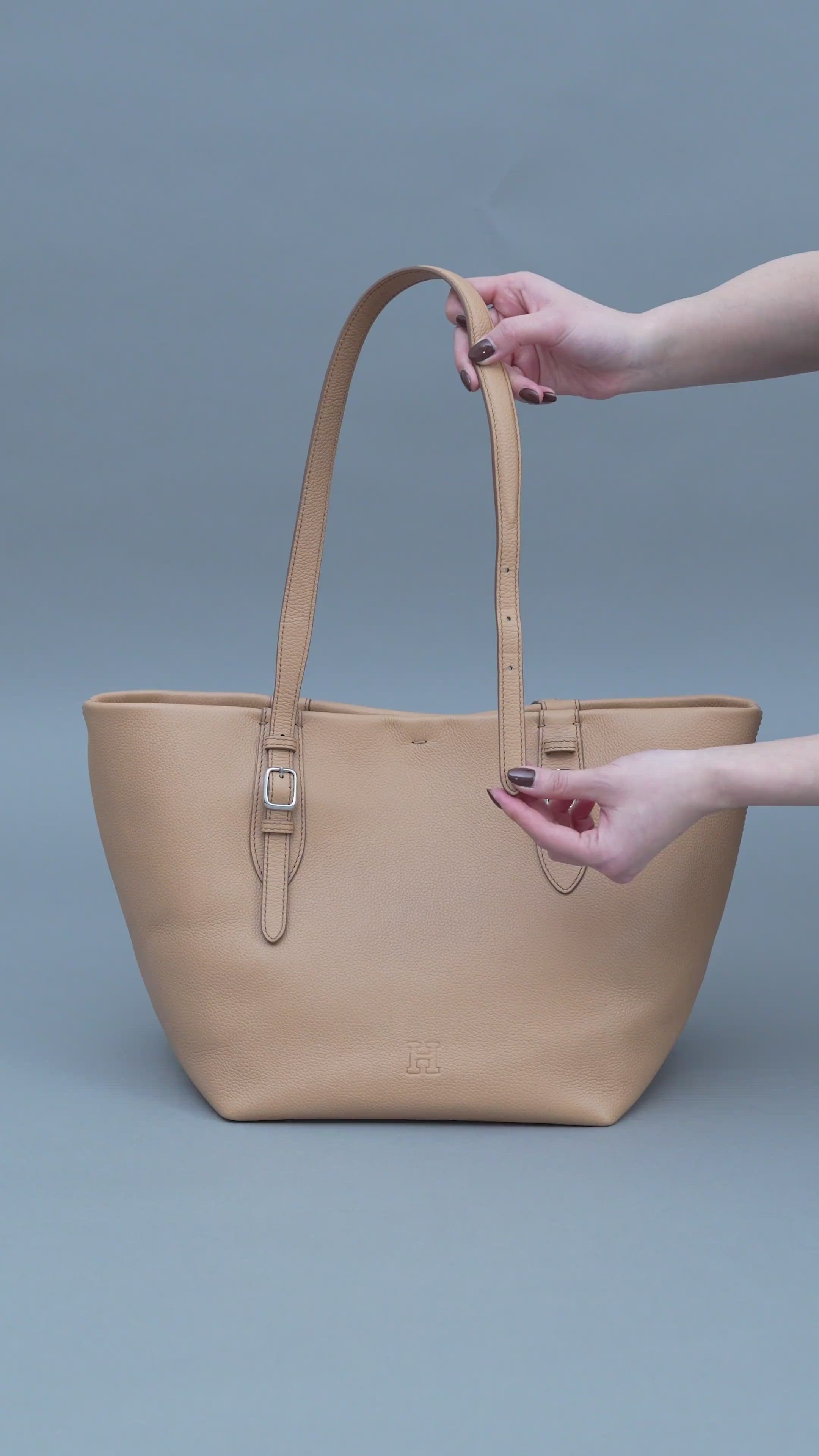 サルト】レザートートバッグ S 本革（商品番号：P25-35522）（トート