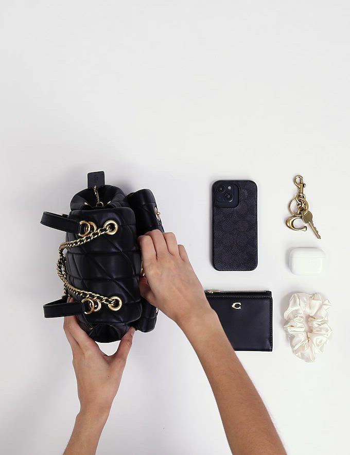 8/16までの期間限定特価！新品COACHブラックキルティングリュック タビー バックパック・キルティング（バックパック/リュック）｜COACH