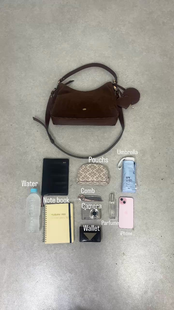 ポーチチャーム付きスエードコンビボストンバッグ（ボストンバッグ