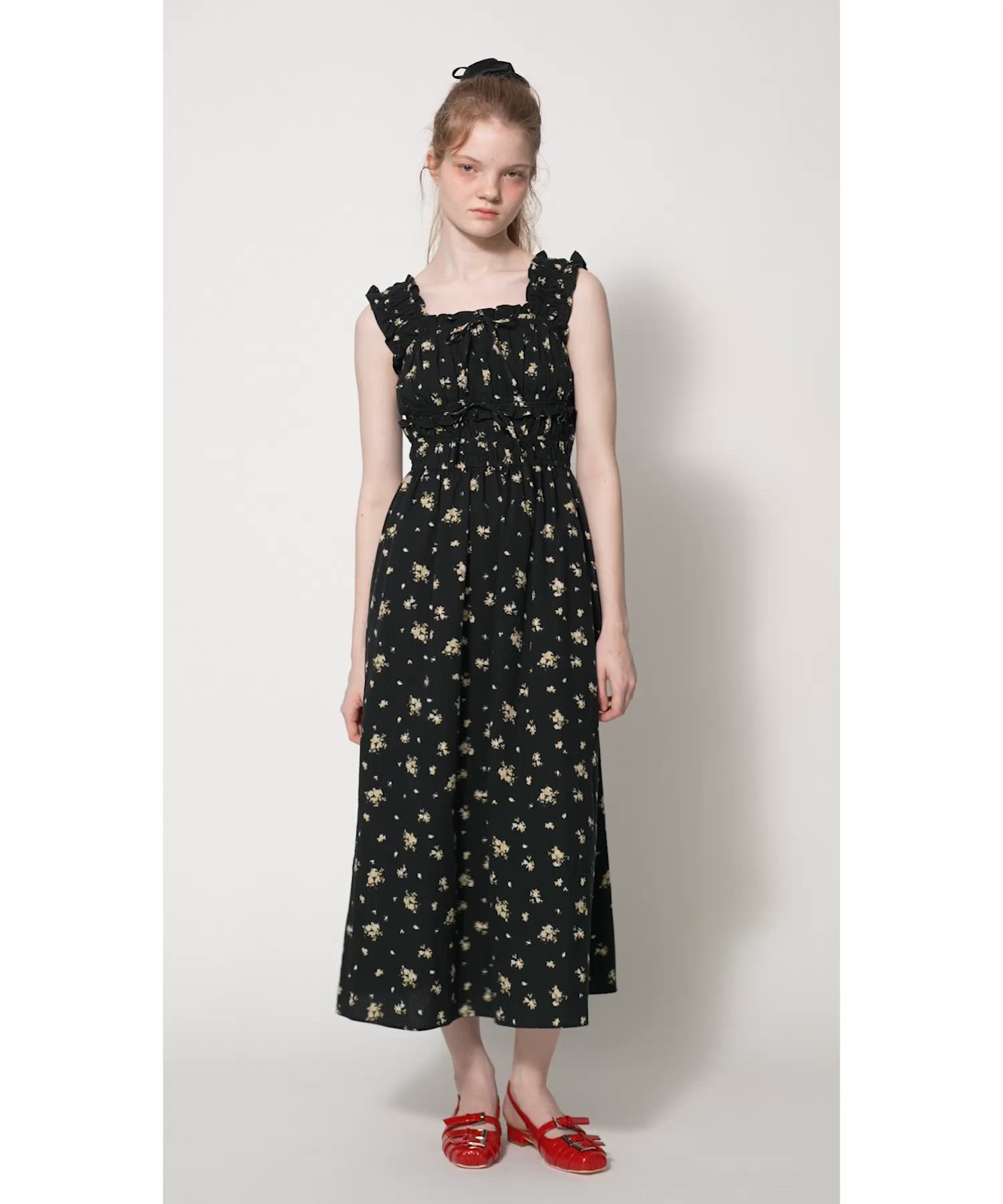 【中古】サカイ 24SS 2点セット ドレス 半袖ワンピース 総柄キャミワンピース 2 ブラック マルチカラー 24-07302 セール】SUCKER CAMI DRESS サッカー キャミドレス キャミワンピース