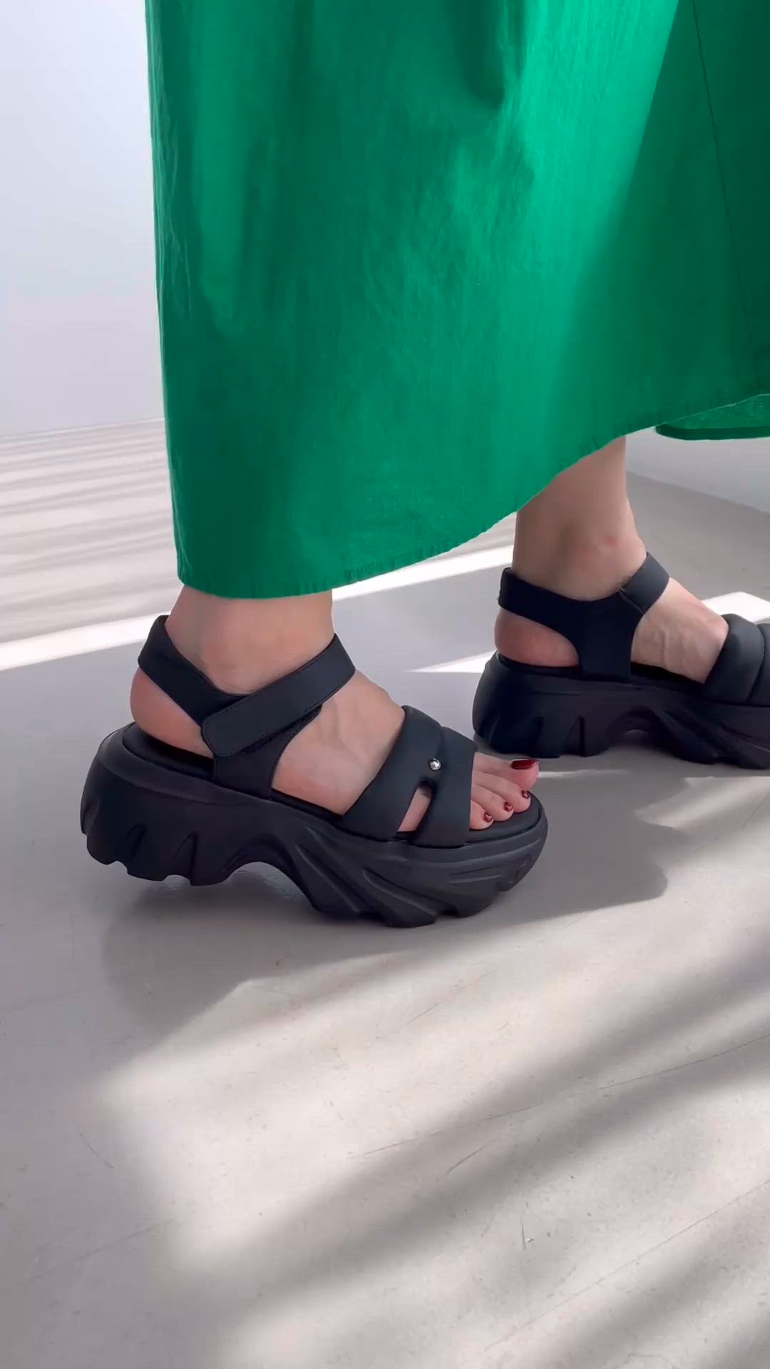 カットデザインパデット厚底サンダル/51206（サンダル）｜ORiental