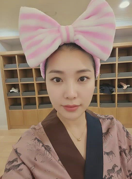 セール】K-FASHION 超大型リボン 小顔見せ 洗顔バンド（ヘアバンド