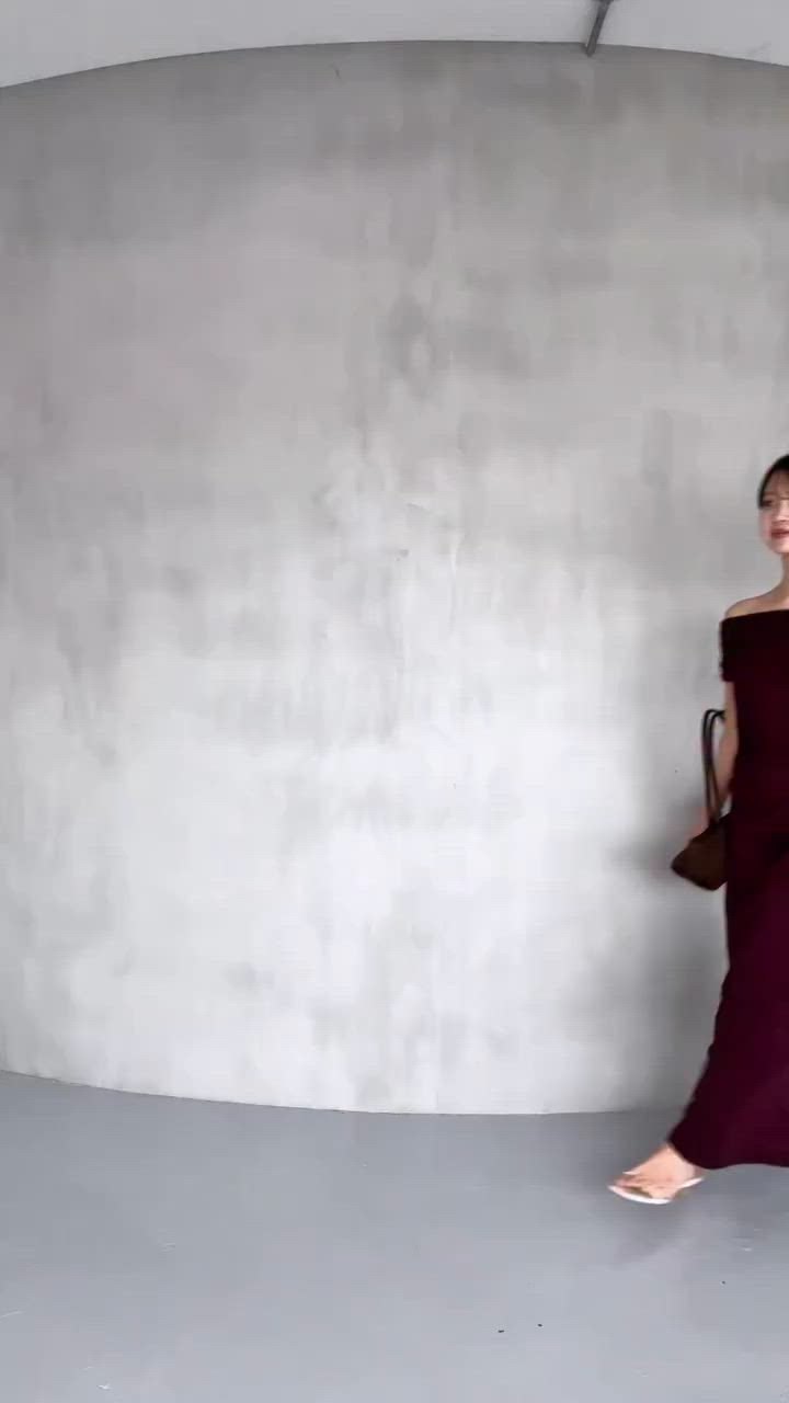 セール】オフショルダーギャザーカットワンピース（ワンピース