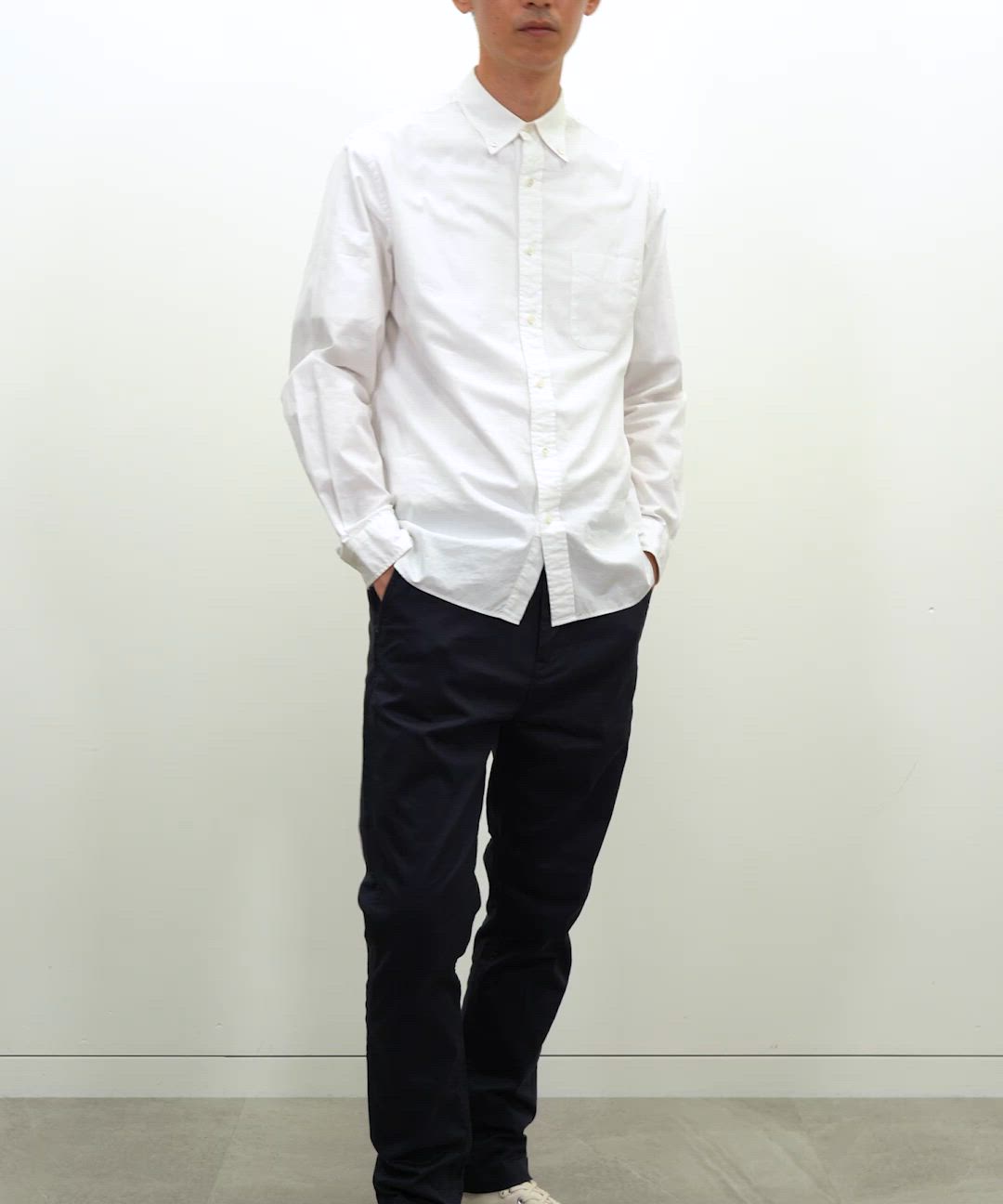 ビームスの百名品】ストレッチテーパードチノ（チノパンツ）｜BEAMS