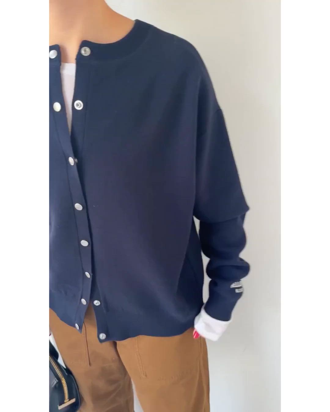 スピックアンドスパン 2wayスナップボタンロゴニット Spick & Span｜《WEB限定 / 追加予約》2WAYスナップボタンロゴニット