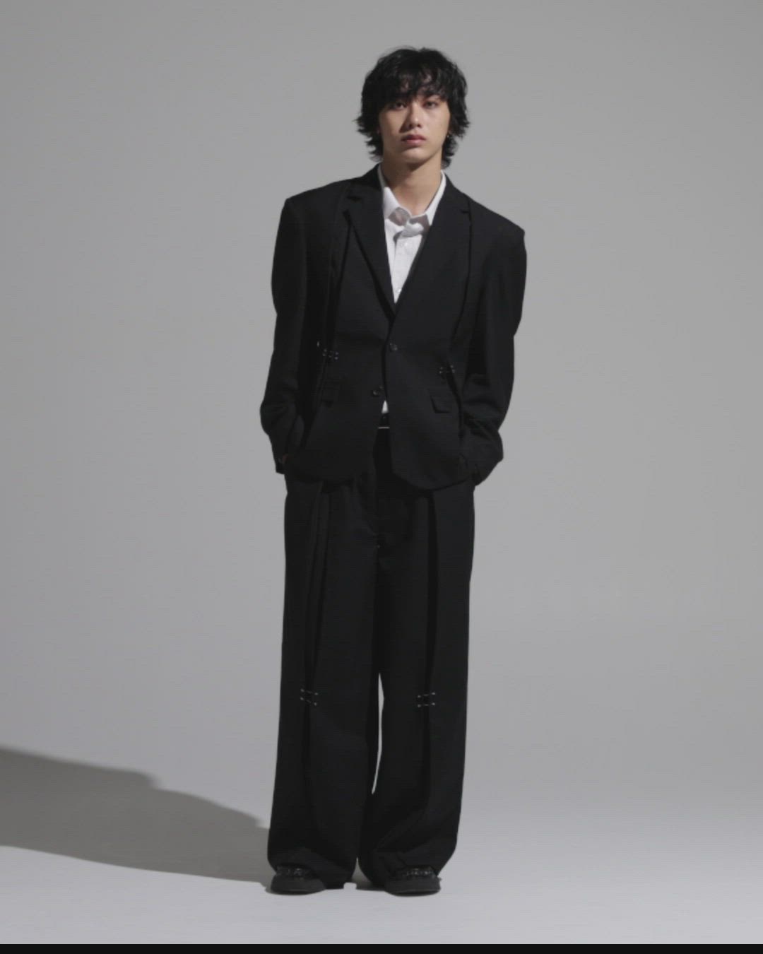 【GRANCY】 ピアスデザインタックテーラードジャケット Lサイズ ブラック GRANCY】Pierced Tuck Tailored Jacket / ピアスデザインタック