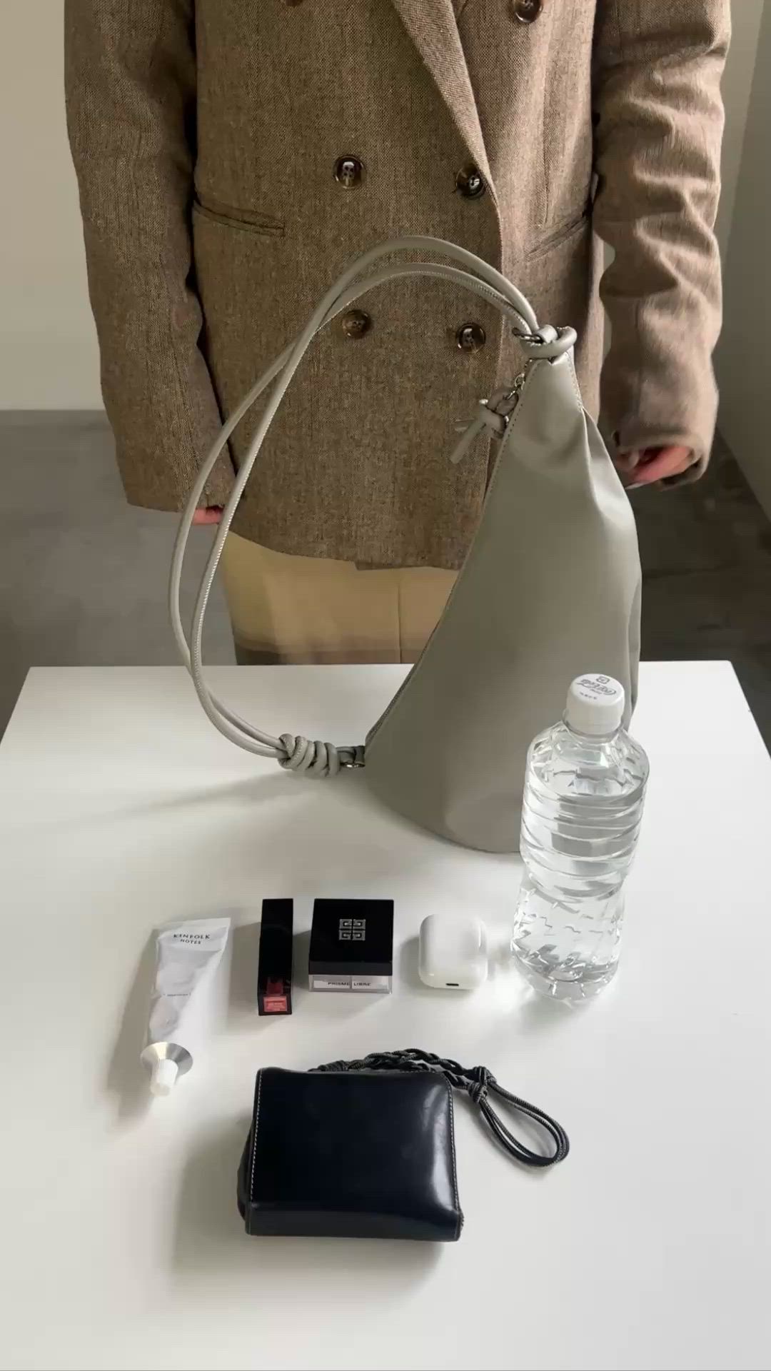 値下げ！ワンショルダーセパレートスウィムウェア タグ付き新品 ワンショルダーセパレートスウィムウェア（水着）｜anuans（ア